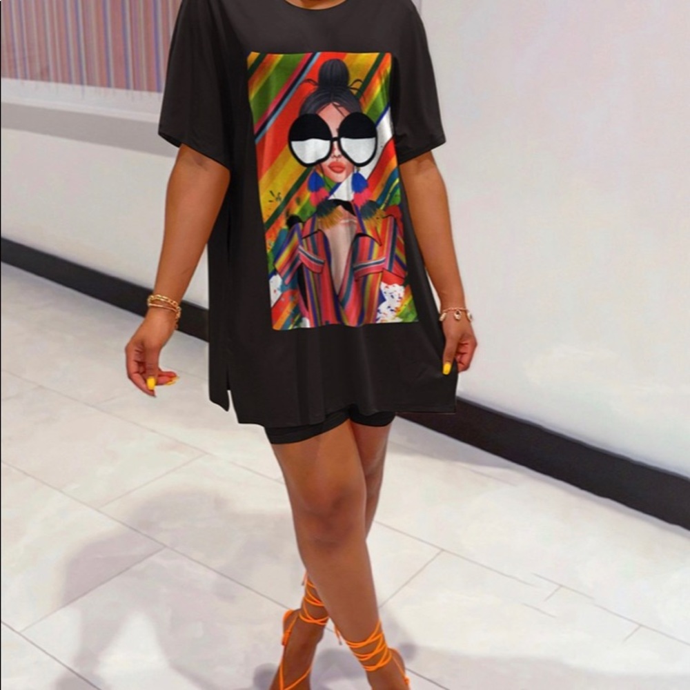 BLACK FIGURE PRINT SLIT TOP & SHORT SET NWOT - Picture 3 of 5